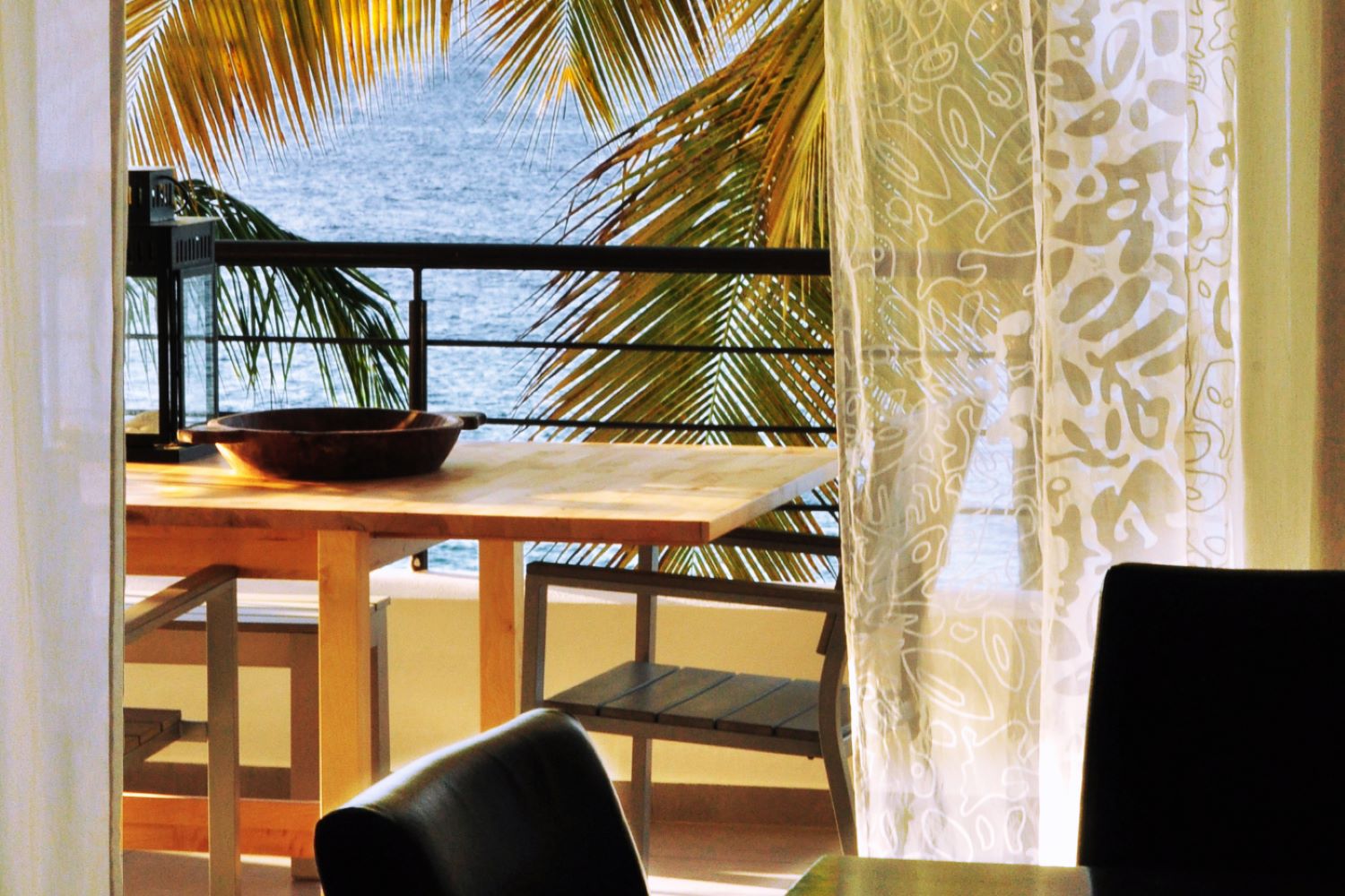Infiniti Blu — Oceanfront terrace